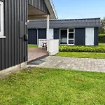 Strandlyst I